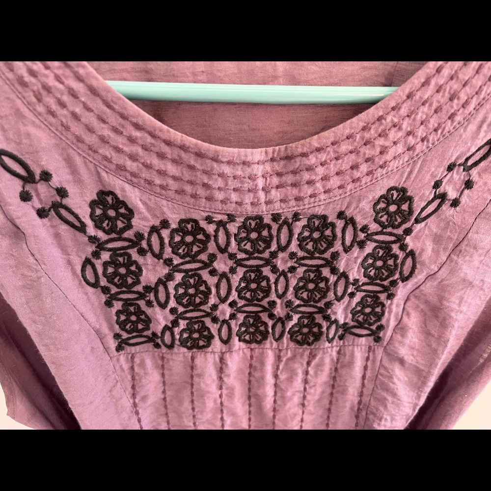 Yas Embroidered Belted Dress